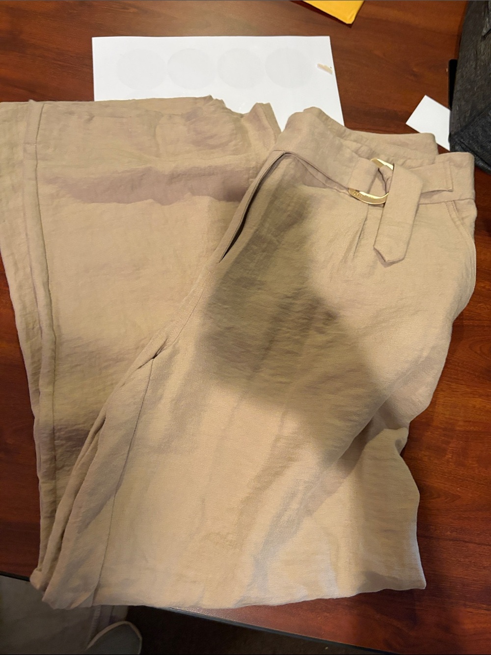 DknyLightweight Beige Linen-Blend Wide Leg Pants with D-Ring Belt